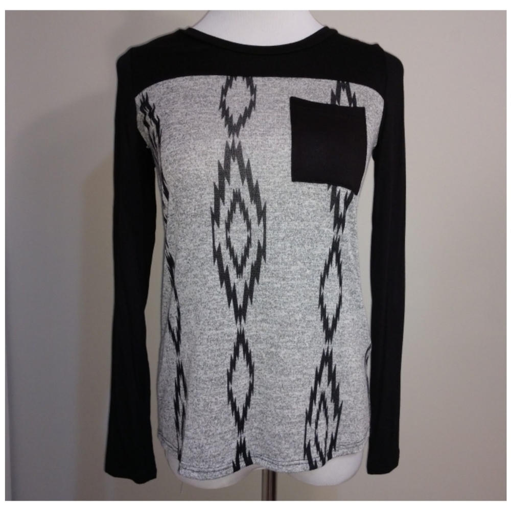 Long Sleeve - Pocket tee - Picture 2 of 8